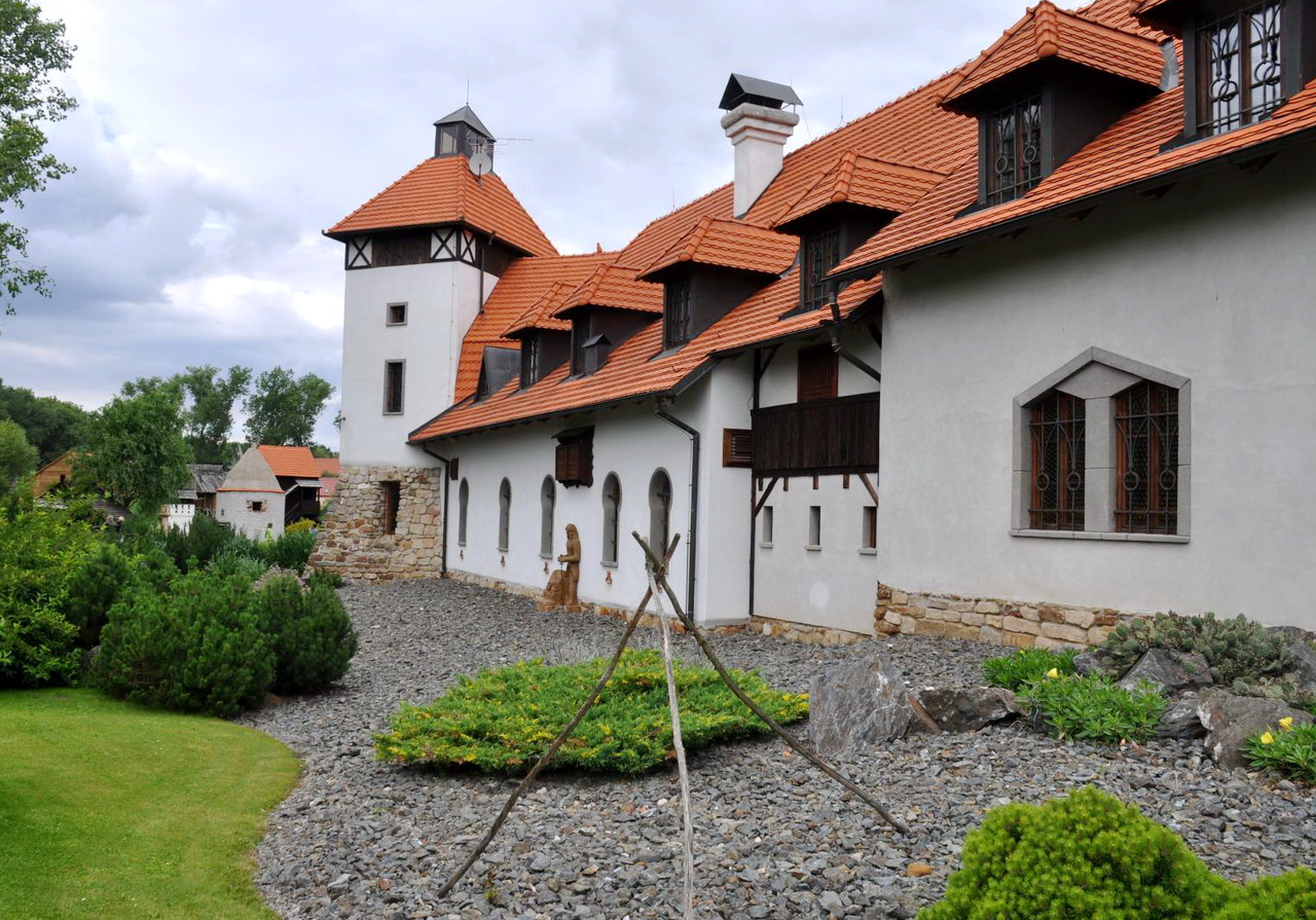 Современный замок Червены Уезд