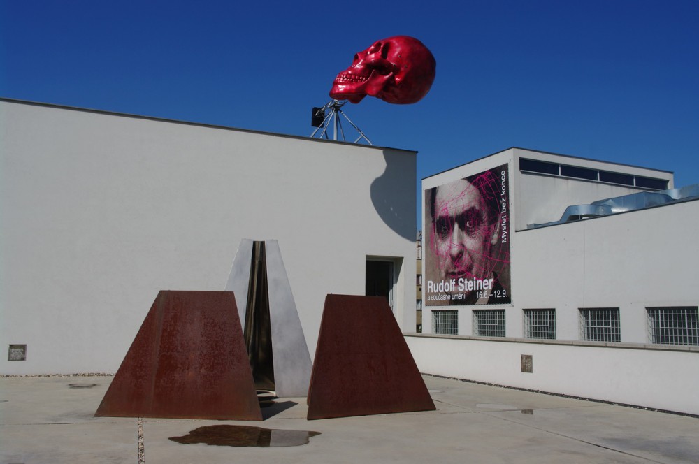 Центр современного искусства DOX