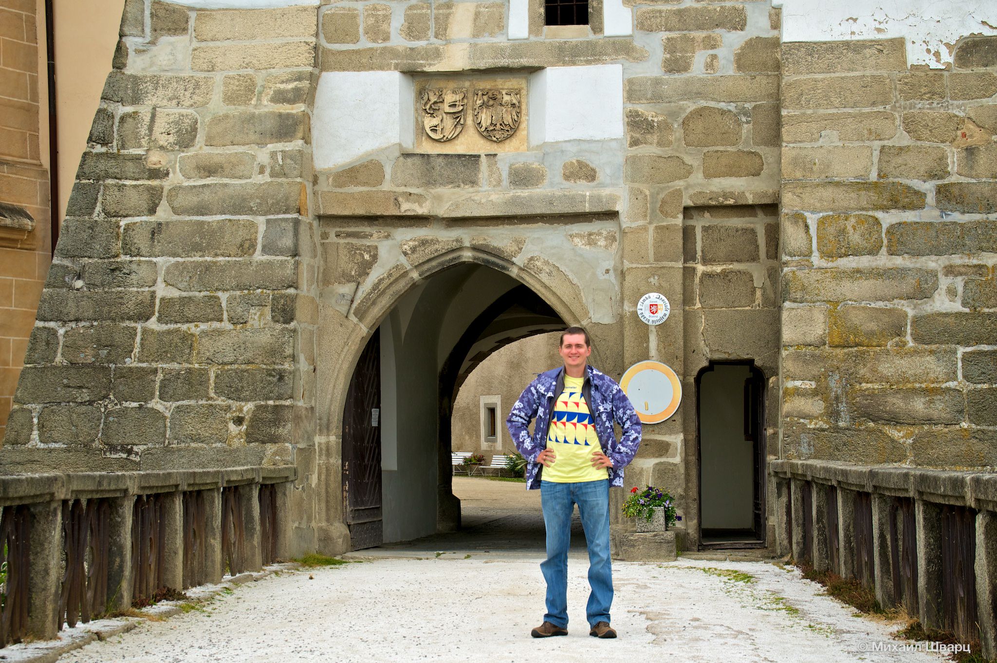 Ворота в замок