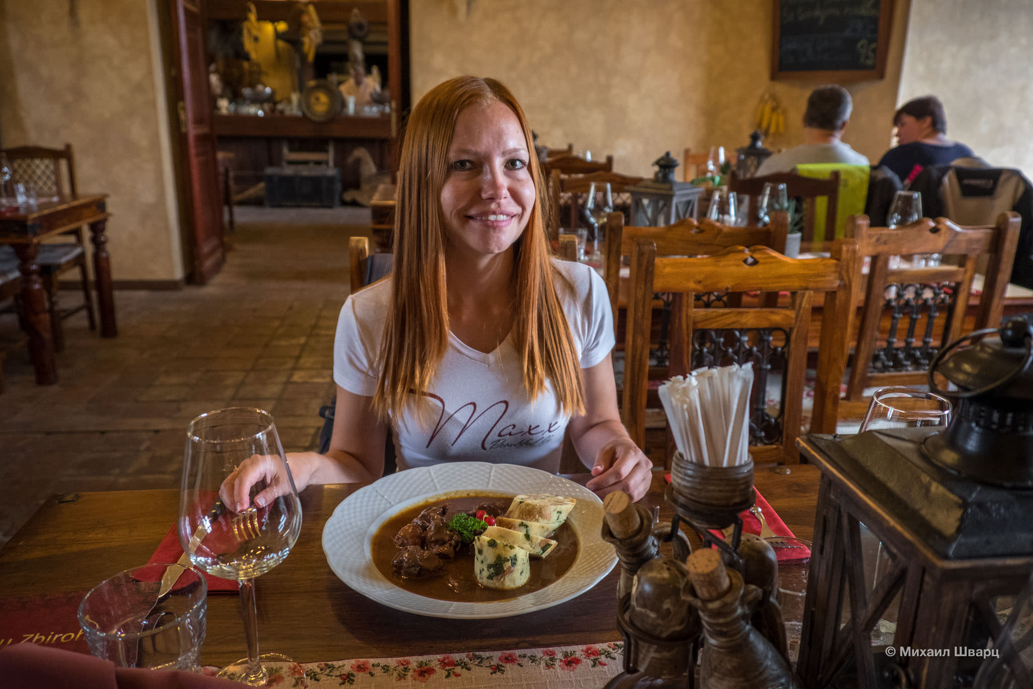 В ресторане