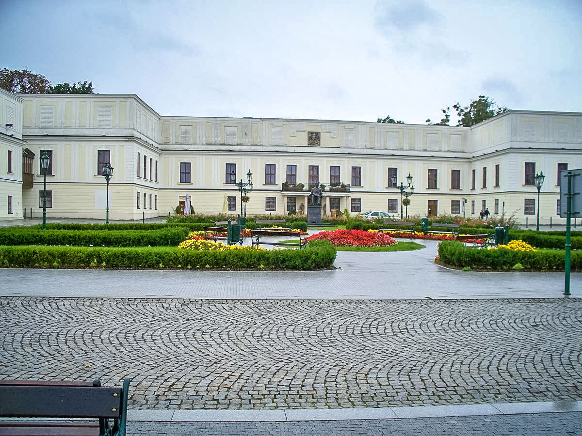 Cилезская жемчужина стиля ампир