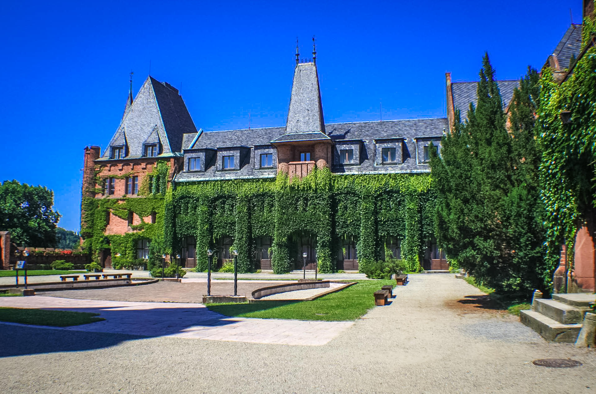 Красный замок