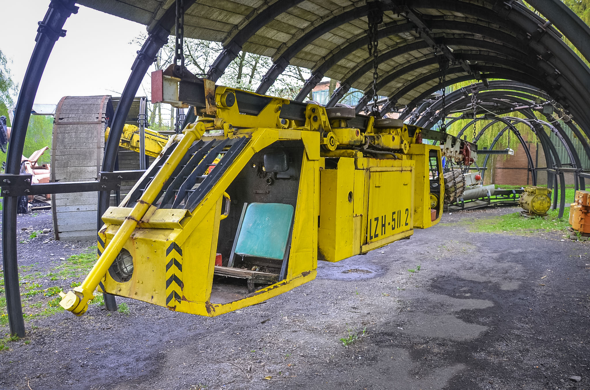 Монорельсовая транспортная система для шахты