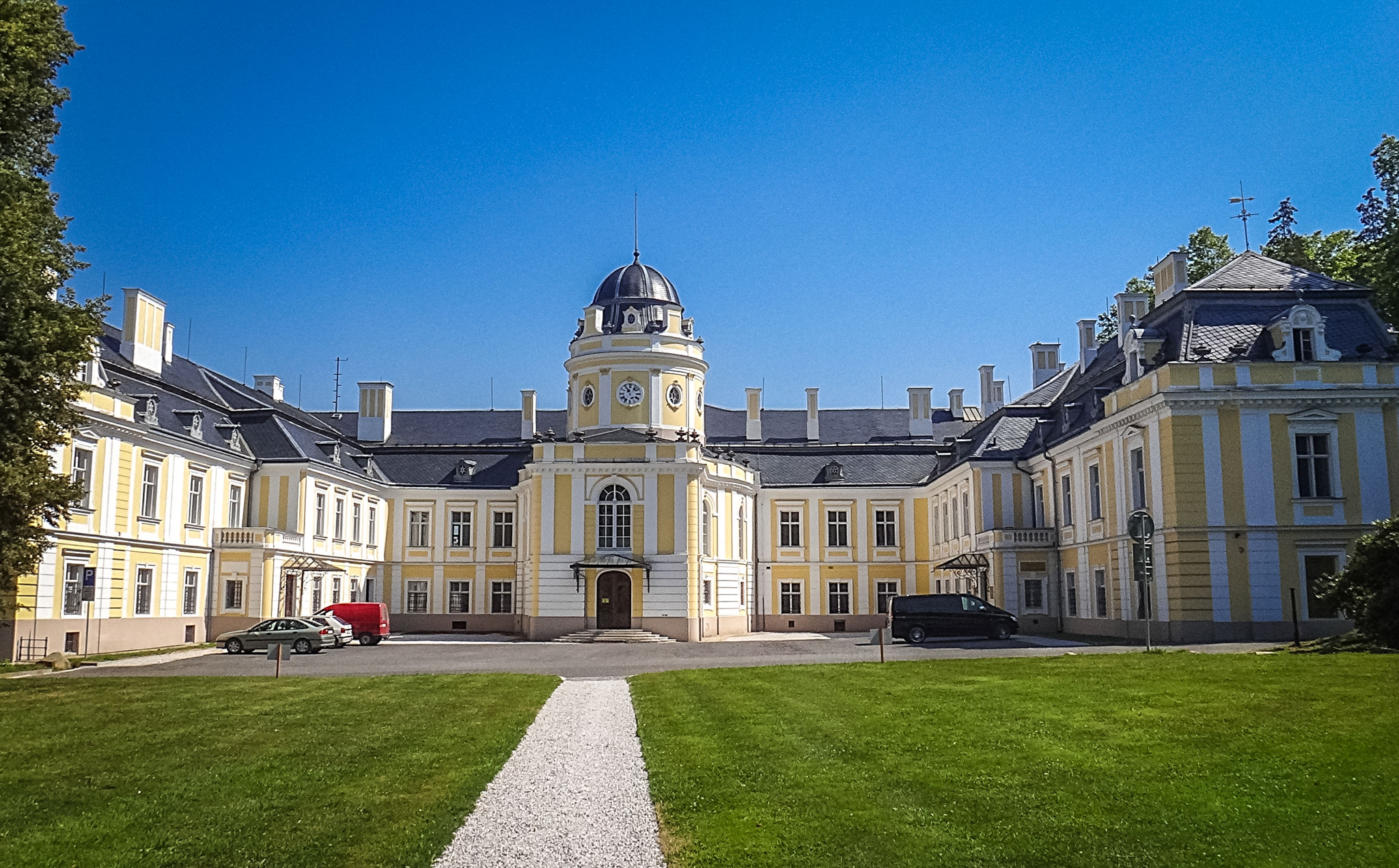 Вид замка Шилгержовице