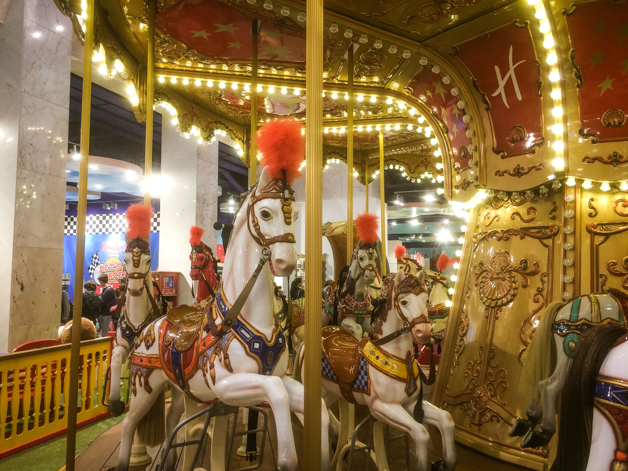 Карусель с лошадками