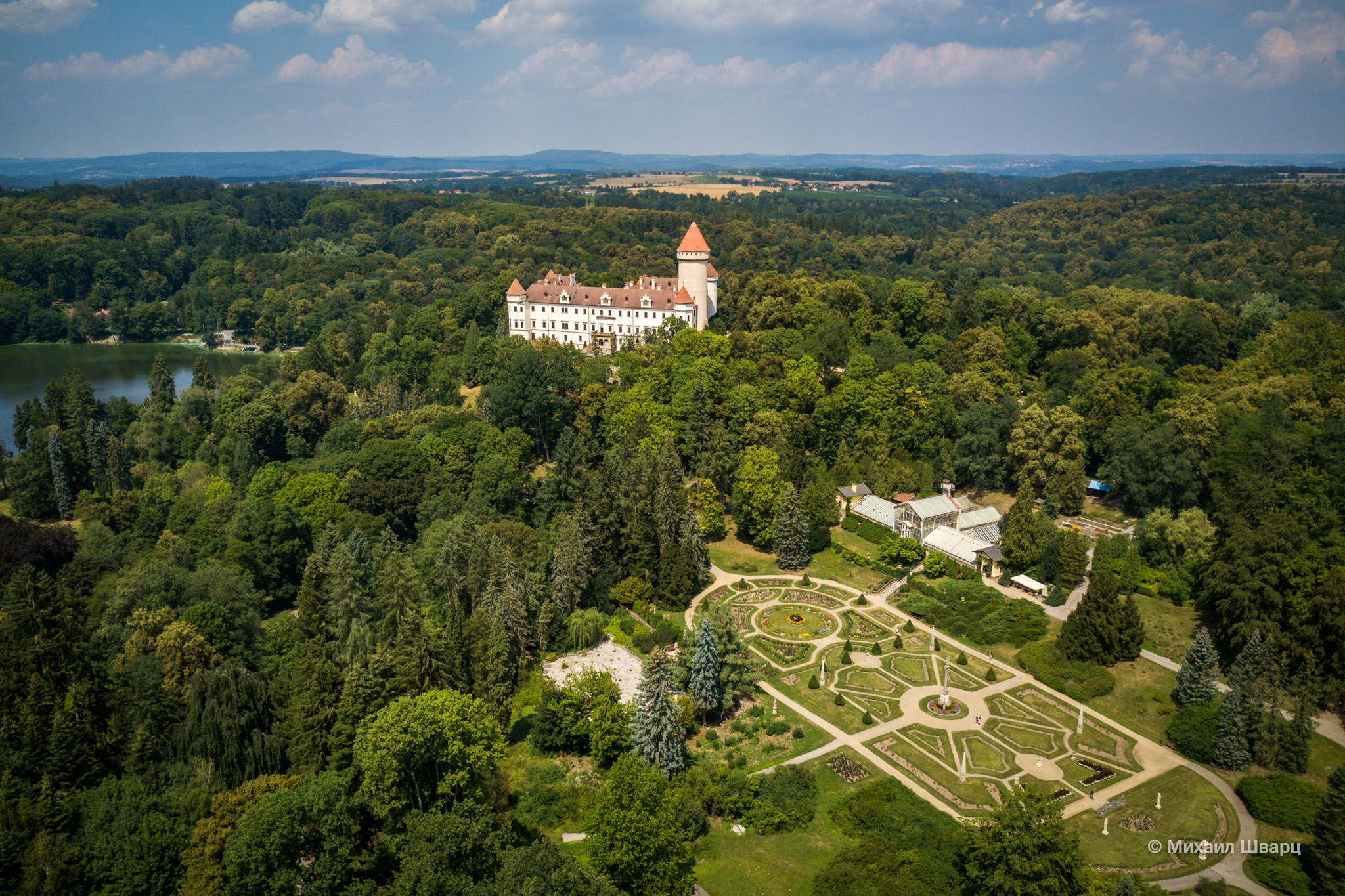 Замок и парк