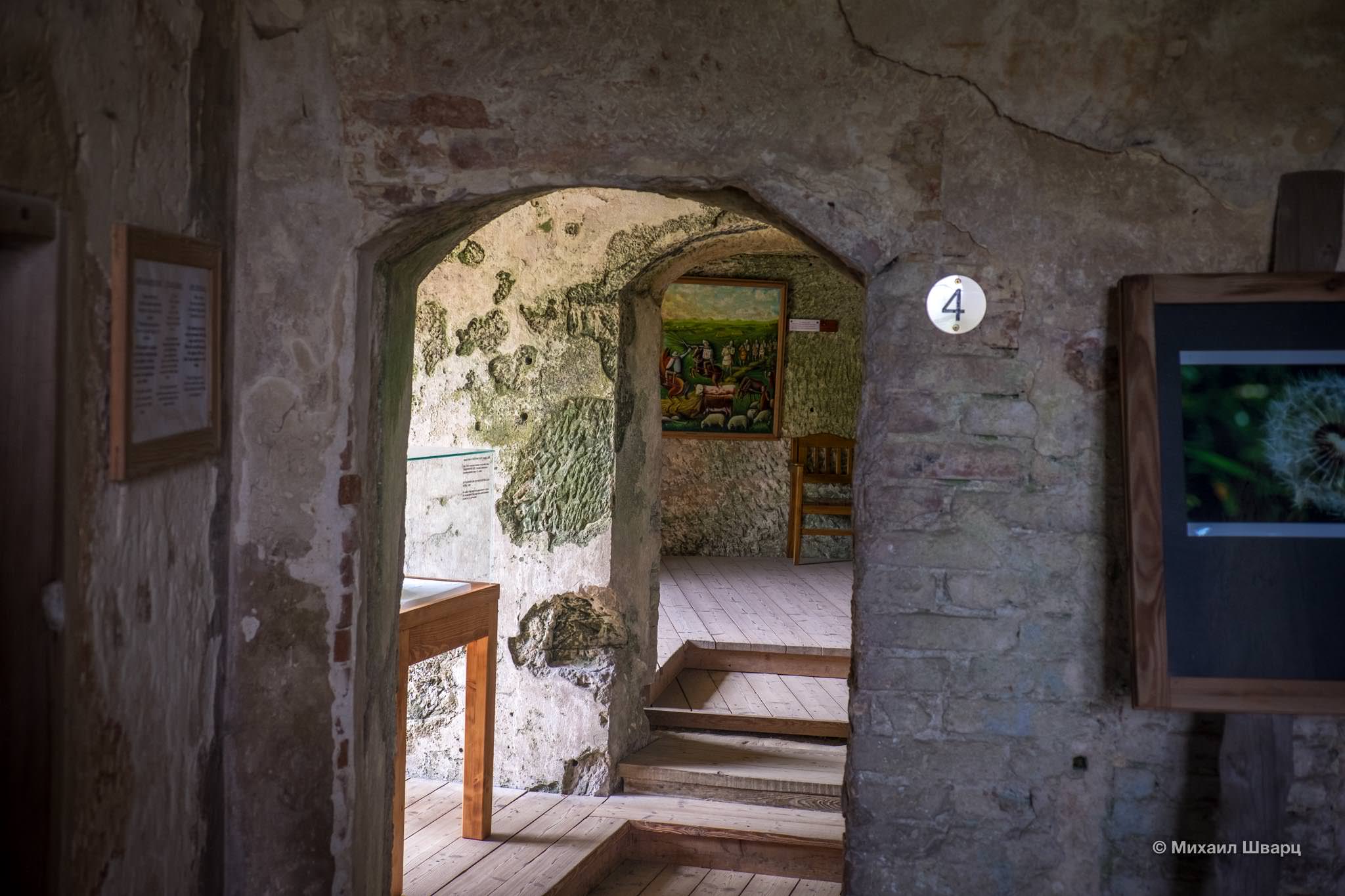 Внутри крепости