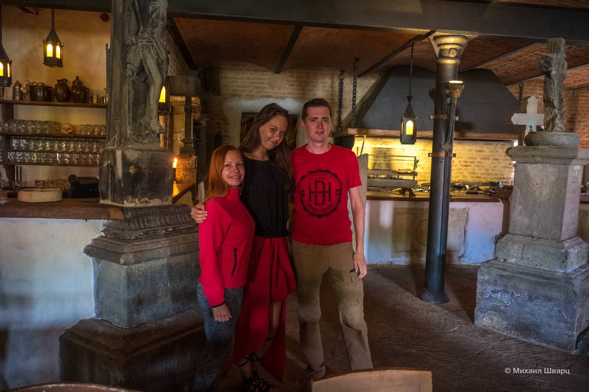 Официантка воняла как бомж