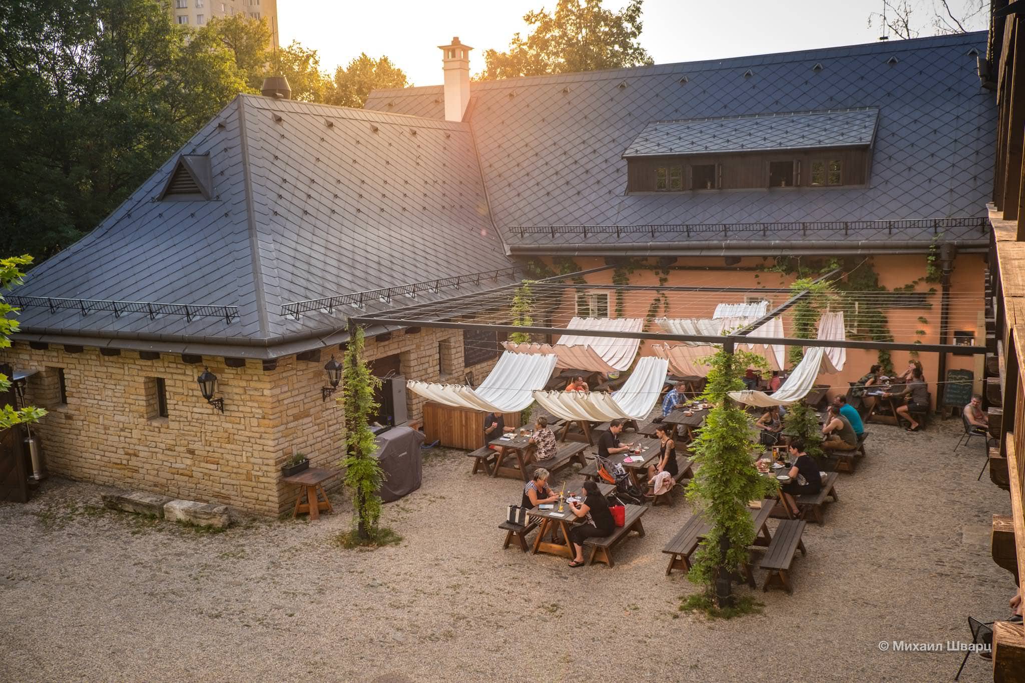 Ресторан-пивоварня при отеле