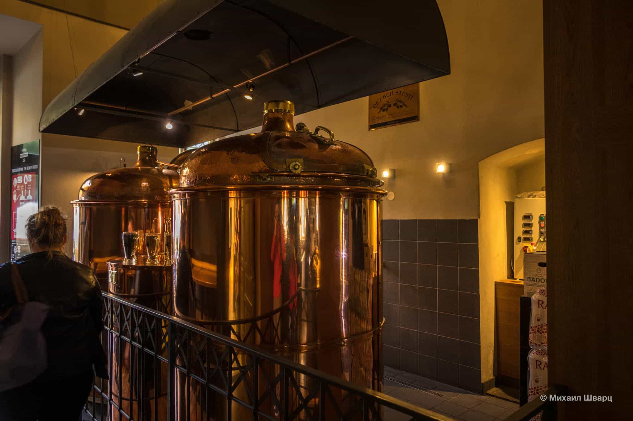 Пивные чаны в ресторане Pivovar Národní