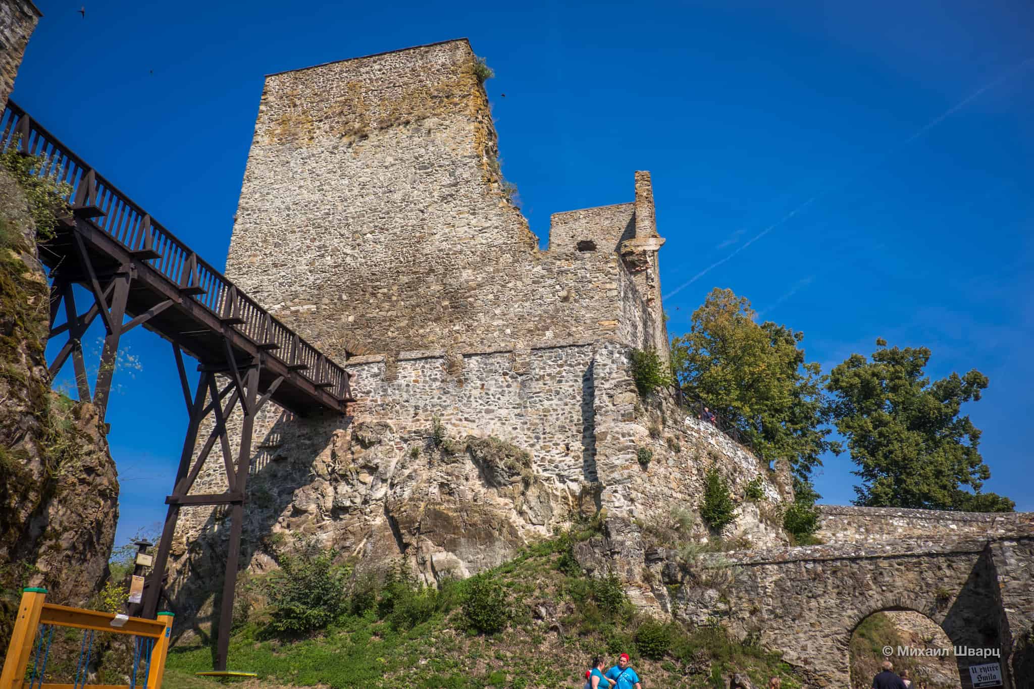 Деревянные мосты для туристов