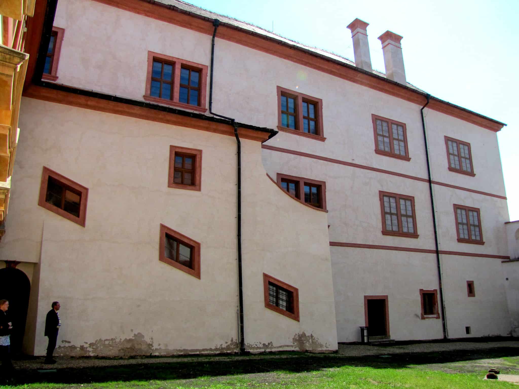 Третий двор