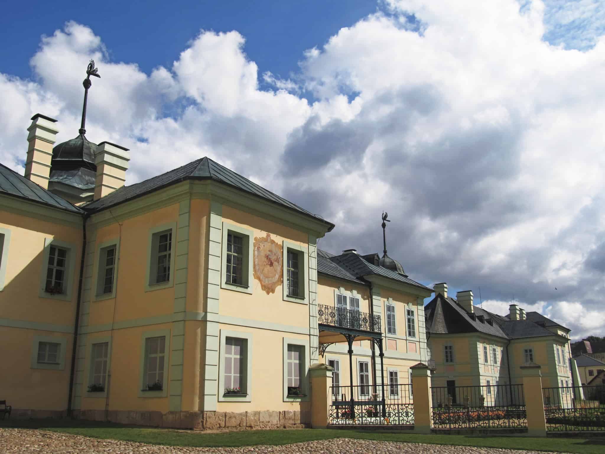 Садовый фасад замка, вид с юго-запада