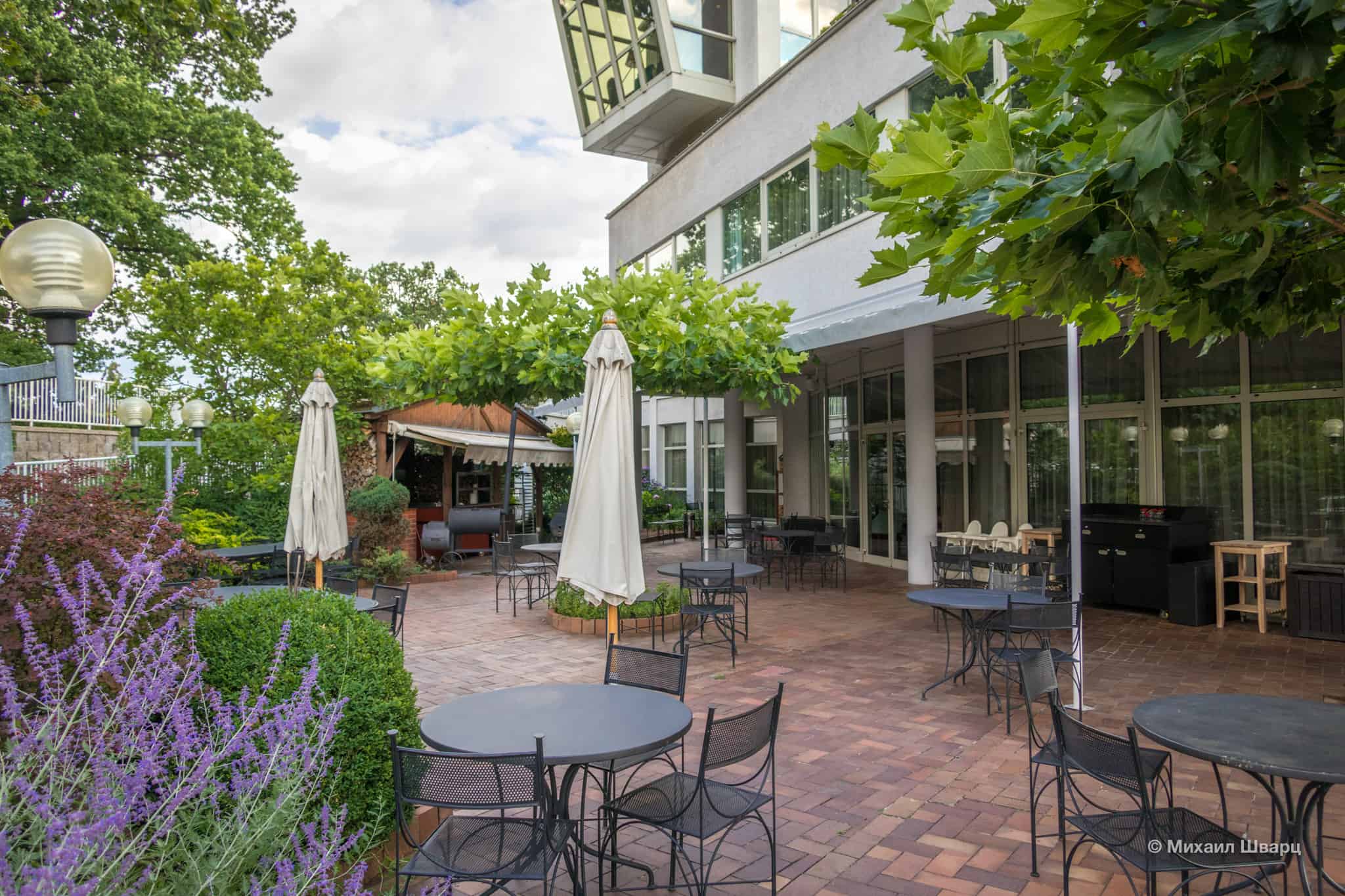 Терраса ресторана на верхней остановке