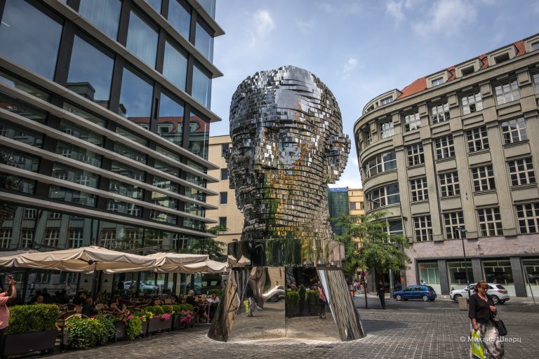 Популярный арт-объект