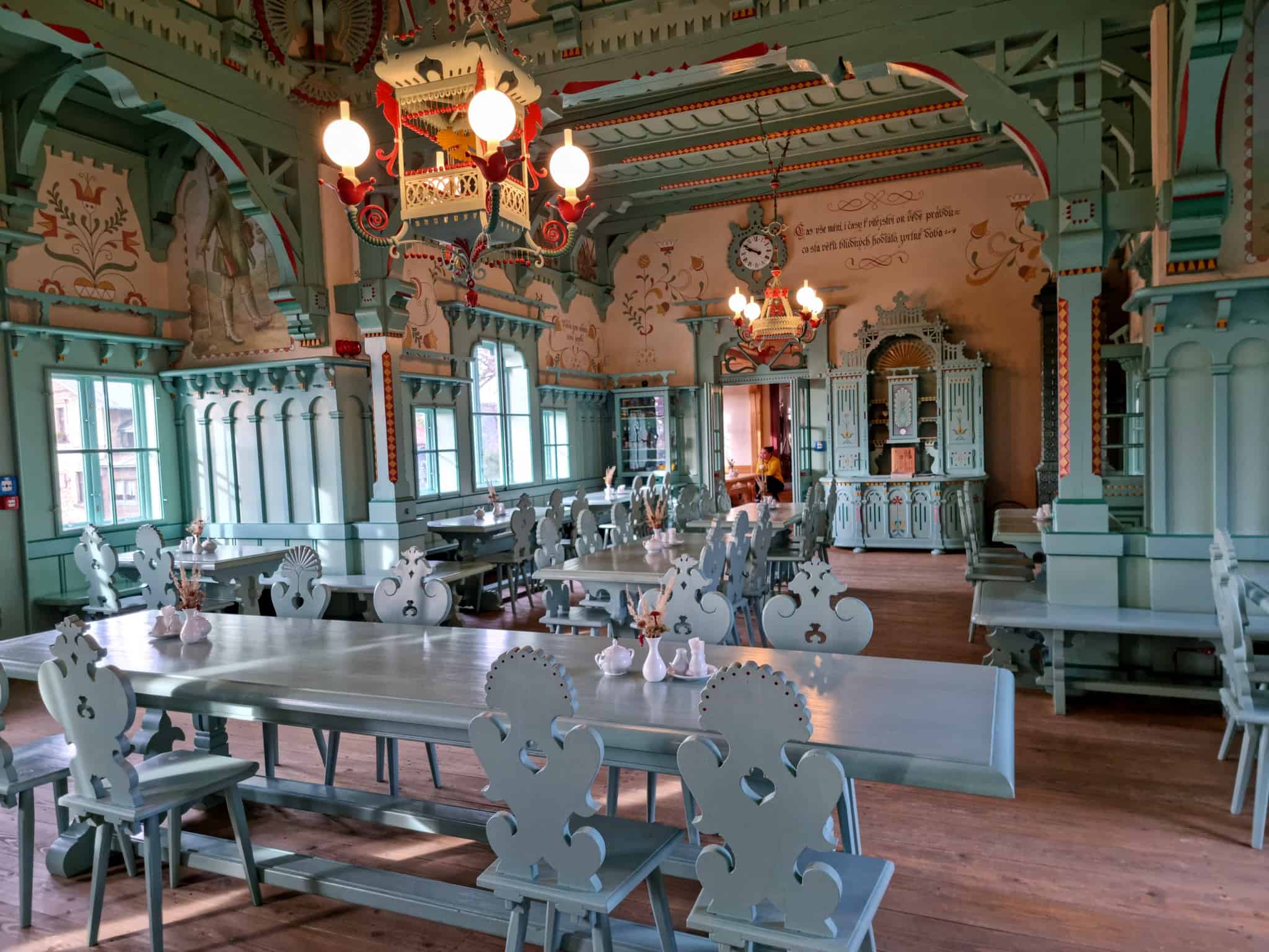 Обстановка в ресторане